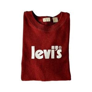 LEVIS CREWNECK WOMENS SIZE XS RED